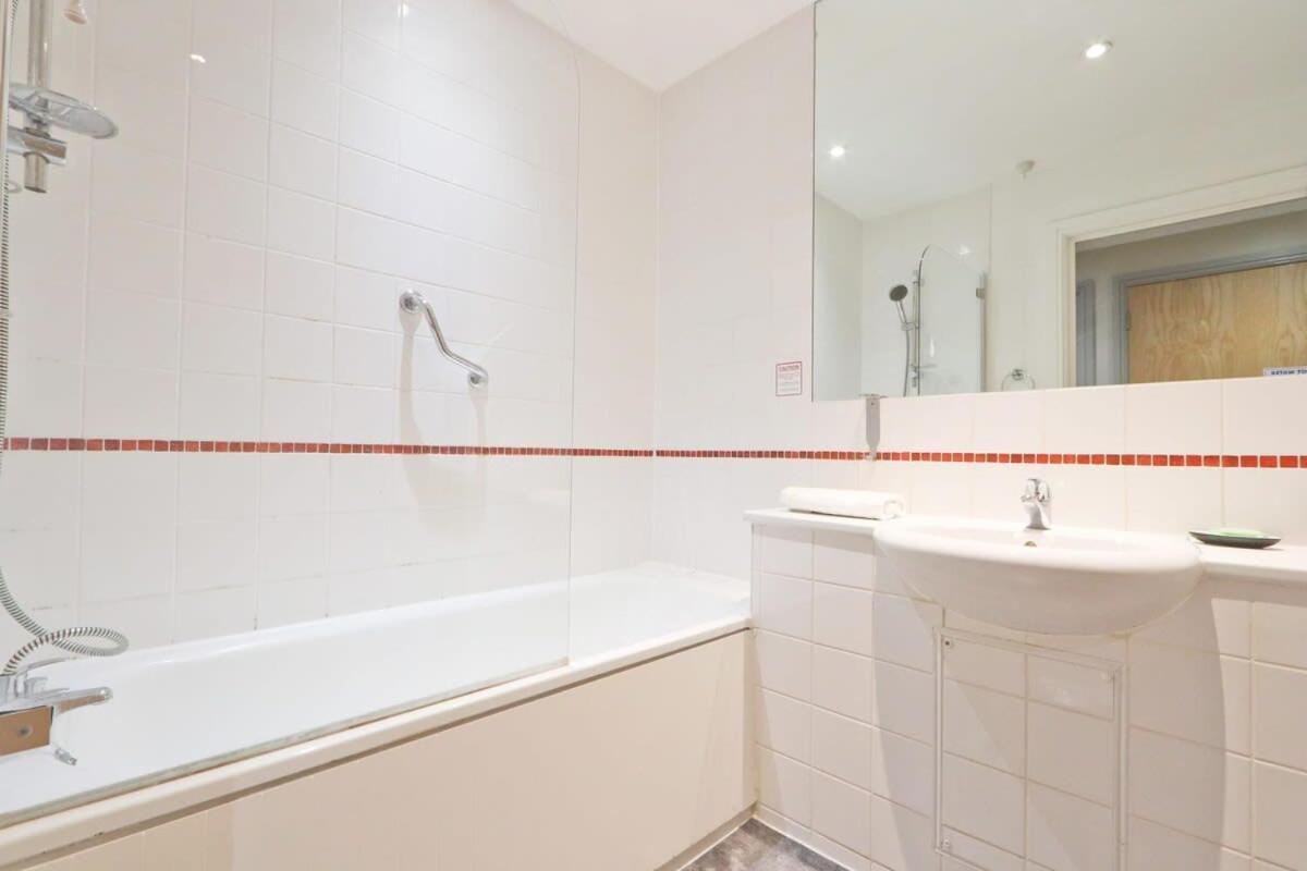 City Centre 1 Bed Apartment Μπρίστολ Εξωτερικό φωτογραφία